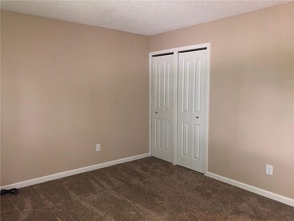 5th image of 131 Nightingale Dr