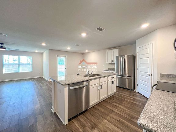 5th image of 8673 Pathstone Blvd