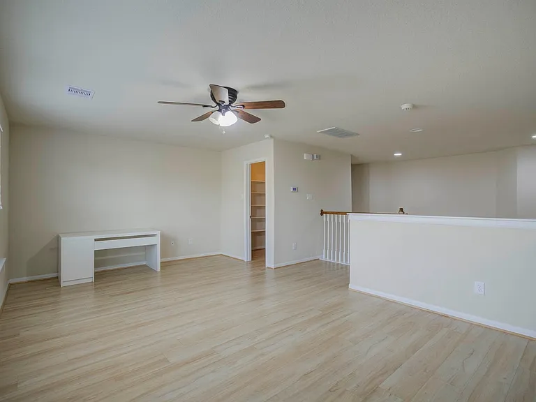 15115 Russet Bend Ln — Photo 33