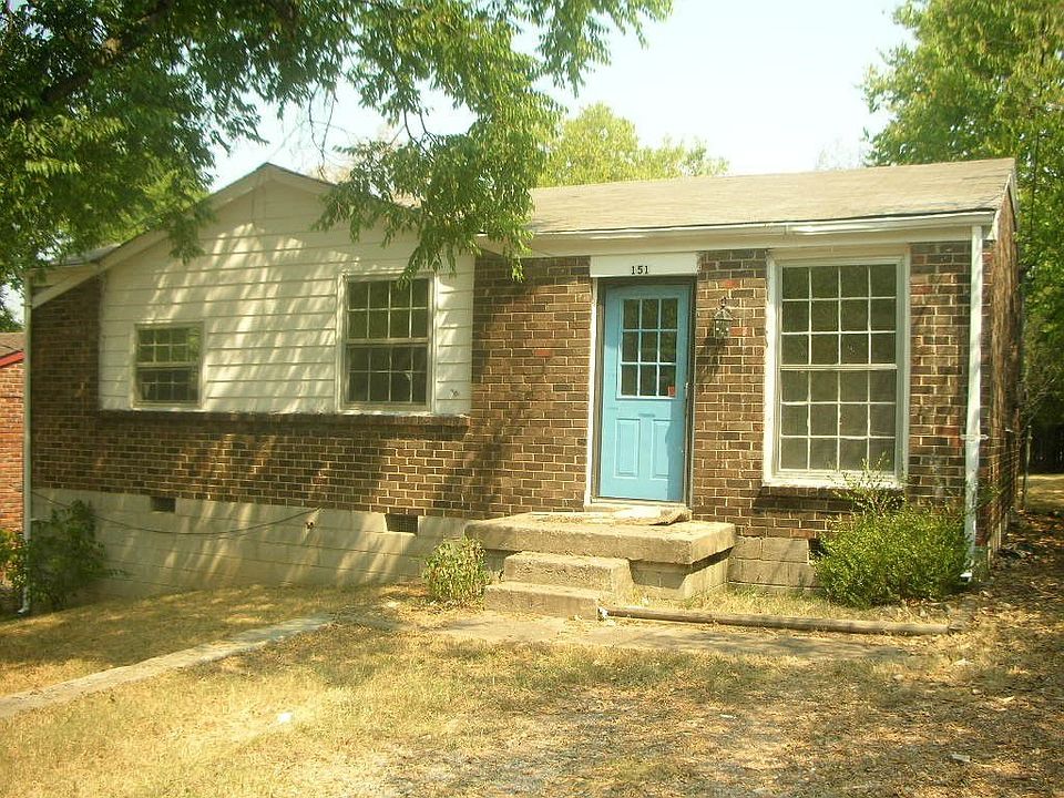 Front of 151 Welworth Street.