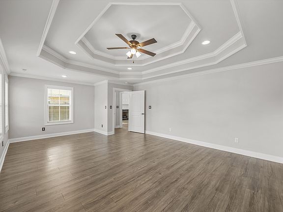 3rd image of 17050 Stonegate Dr