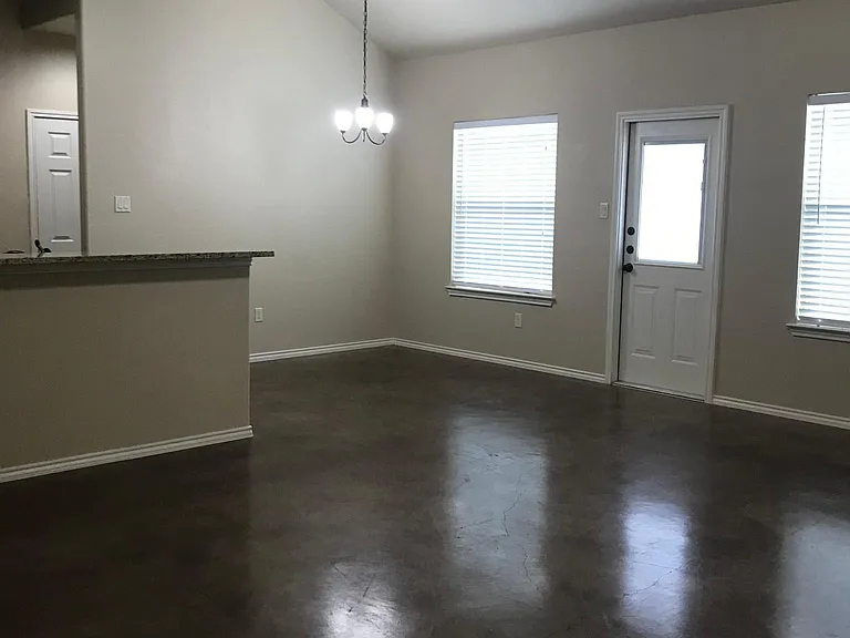 2558 Pahmeyer Rd — Photo 6