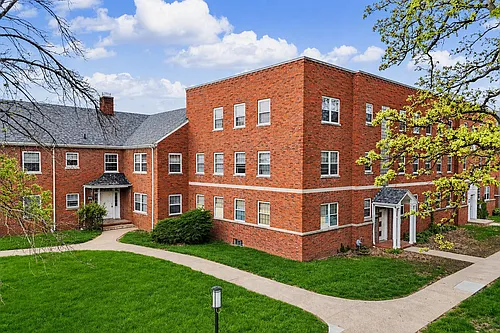 Windsor Terrace Apartments | 1 MONTH FREE with a 13 MONTH LEASE Photo 1