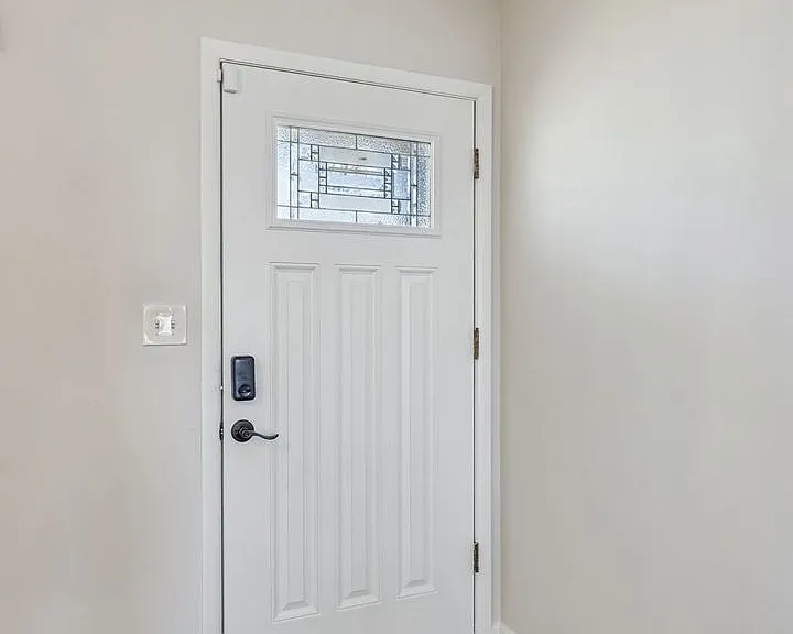 833 Rose Park Dr — Photo 6