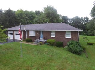 6243 Penn Dr, Butler, PA 16002