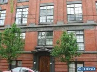 108 Fitzwater St, Philadelphia, PA 19147