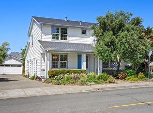 997 Lupine Ct, Healdsburg, CA 95448