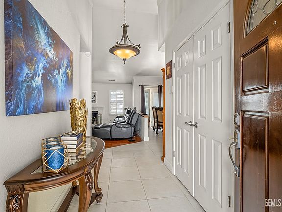 3rd image of 1010 S Clovis Ave APT 108