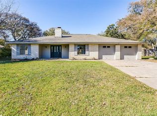 214 Betty L Ln, Burleson, TX 76028