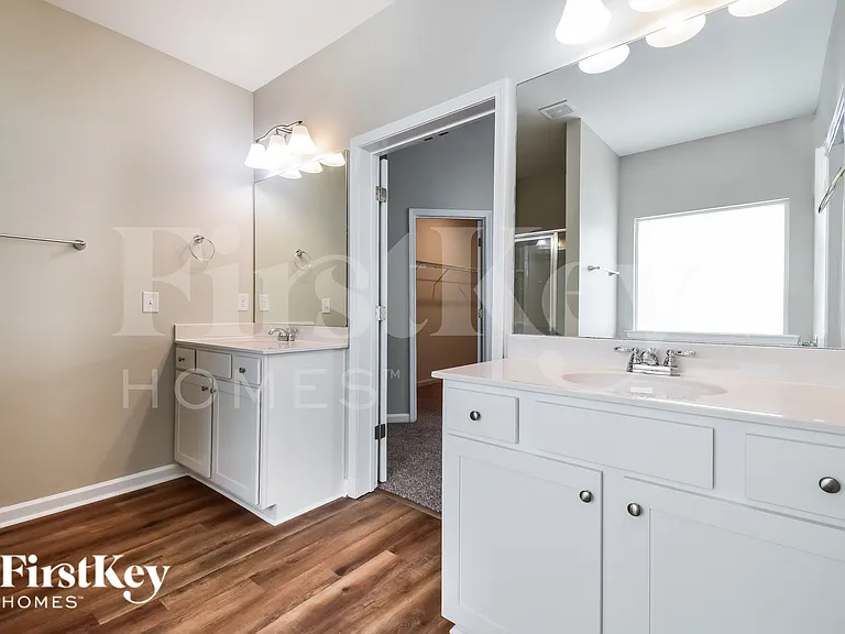 230 Hickory Commons Way — Photo 13