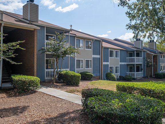 3rd image of 3201 Myra St #1