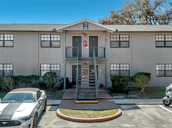 201 Pine Violet Ct APT 201, Tampa, FL 33612