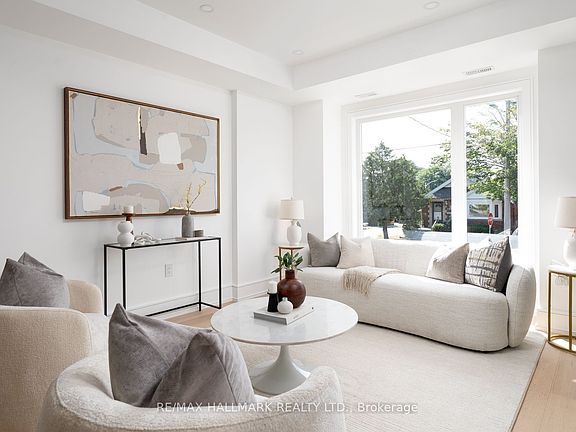 5th image of 104 Yardley Ave