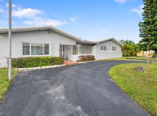 10321 SW 17th St, Miami, FL 33165