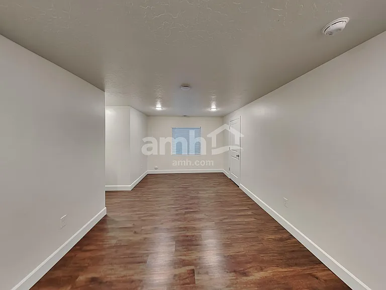 1278 Village Green Trl — Photo 16