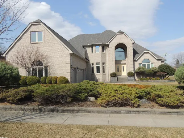 6567 Petko Ct, Washington, MI 48094