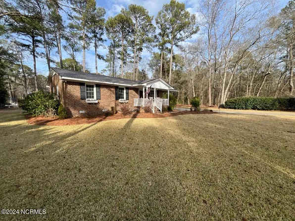 202 E Nelson Street, Robersonville, NC 27871