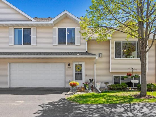 1333 S Trail Dr, Faribault, MN 55021