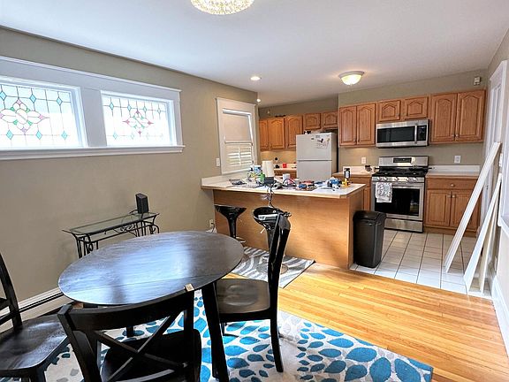 3rd image of 214 S Central Ave #1F
