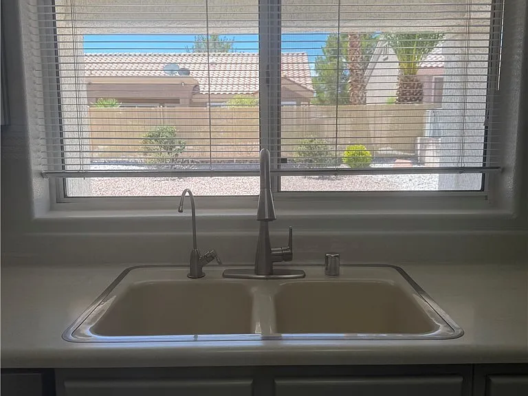 9909 Bundella Dr — Photo 14