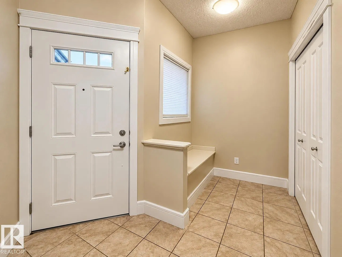 7 bed, 5.0 bath, 2494 sqft, $4,200 — Photo 4