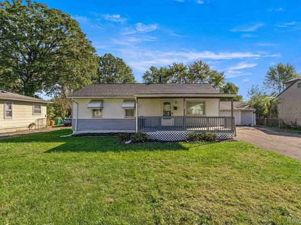 6155 Cordell St, Romulus, MI 48174