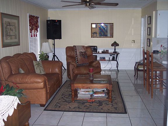 3rd image of 6132 Hereford Dr