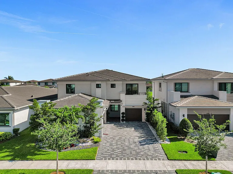 10850 Oceano Way — Photo 2