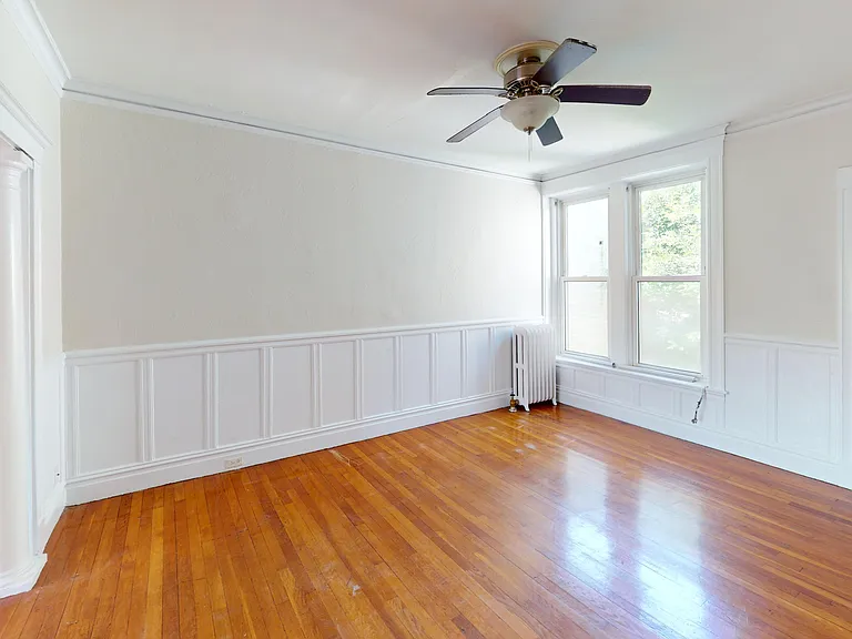 57 Strathmore Rd #6 — Photo 2