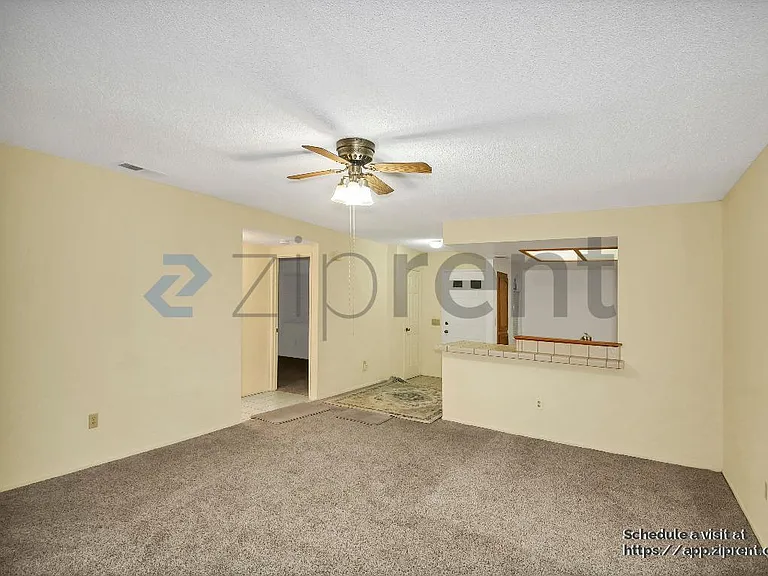 11684 Ash St — Photo 2