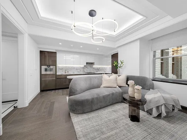 303 Park Ave Unit 1909, New York, NY 10022