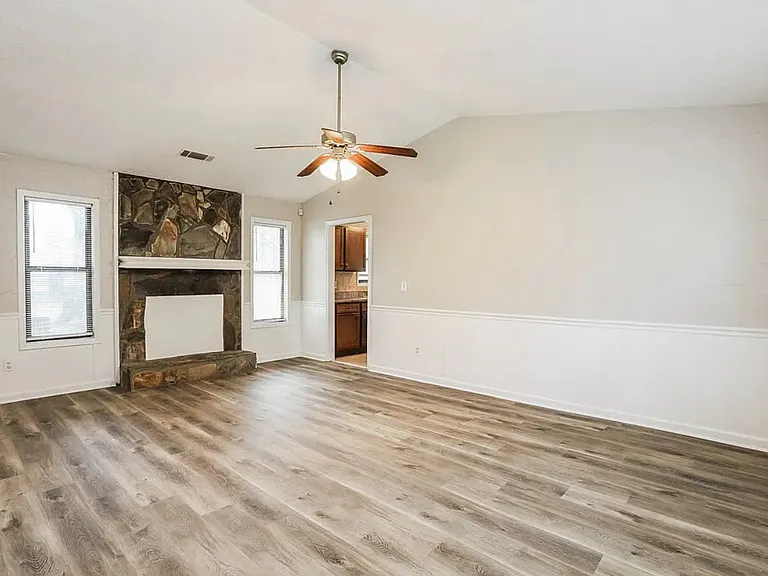 3111 Palomino Dr SW — Photo 4