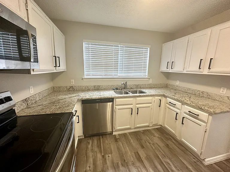1601 Wynn Joyce Rd — Photo 21