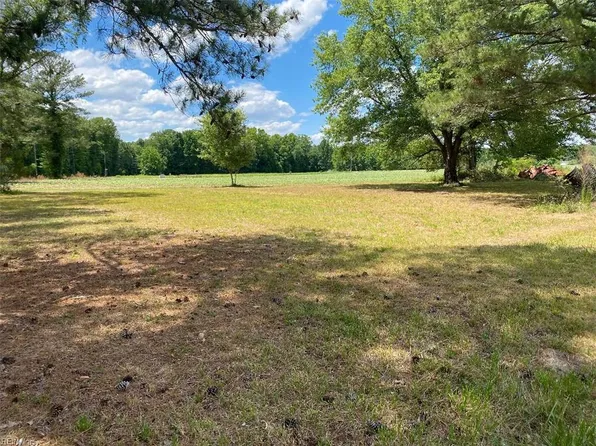 11443 Whitehead Rd, Branchville, VA 23828