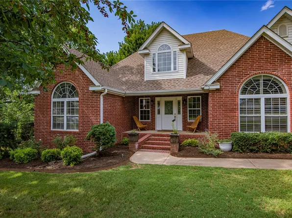 5320 E Milo Way, Fayetteville, AR 72701