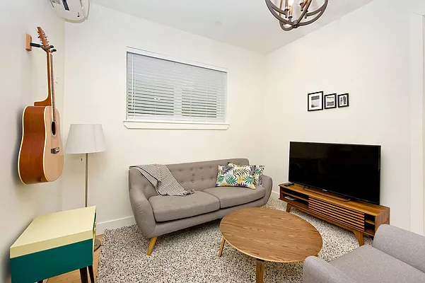 Rented by NOVO | media 25