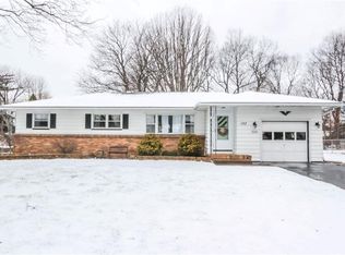 157 W Meadows Dr, Rochester, NY 14616