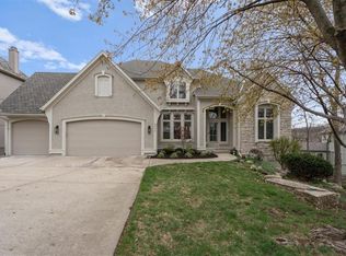 4933 Alden Rd, Shawnee, KS 66216