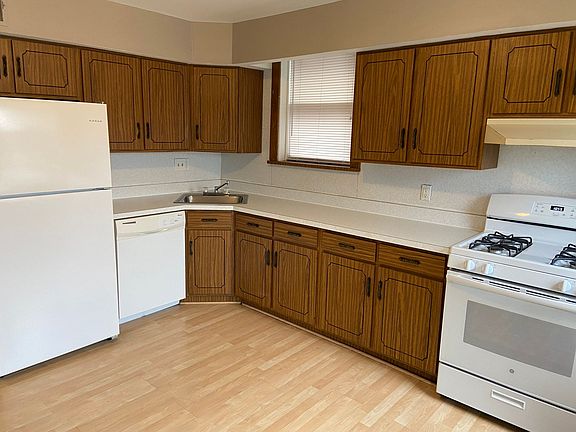 5th image of 6228 Arsenal St #2F