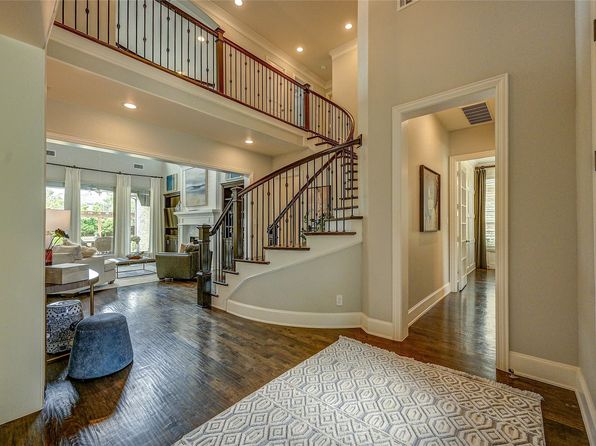 1212 Damsel Caitlyn Dr, The Colony, TX 75056