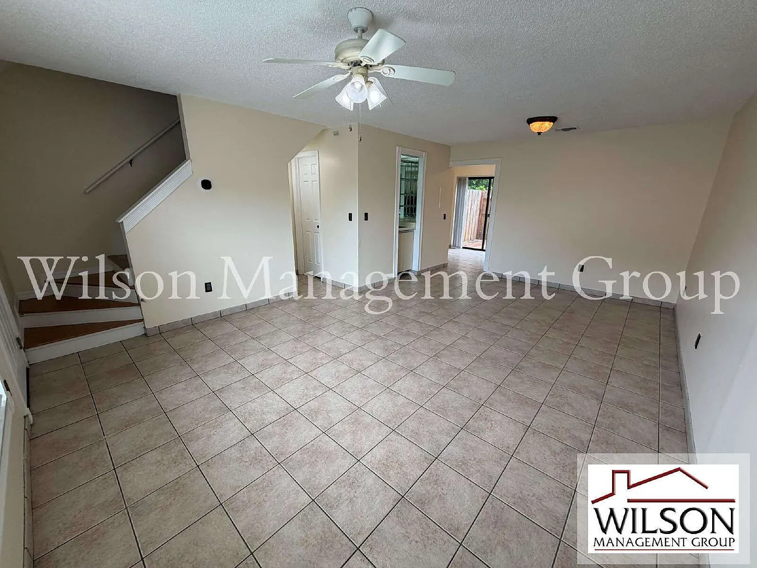 2 bed, 2.5 bath, 1031 sqft, $1,549 — Photo 3