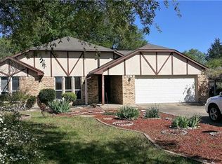 136 Carol Ln, Red Oak, TX 75154