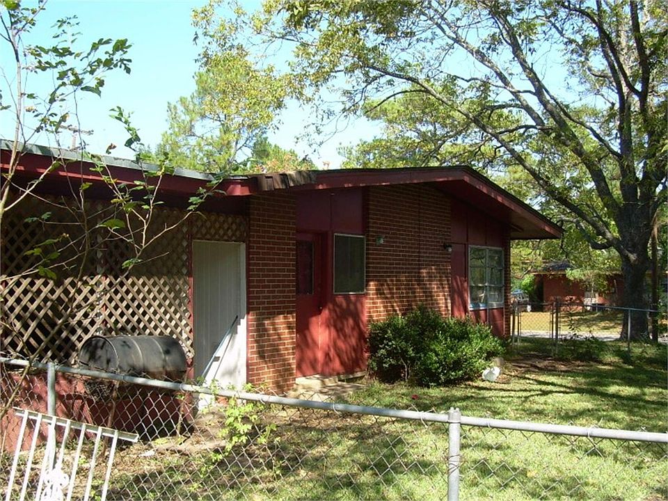 2nd image of 1905 S Flintlock Dr