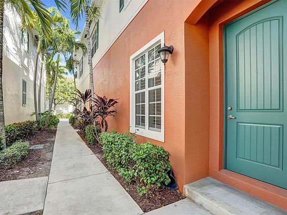 3rd image of 159 SW 7th Court