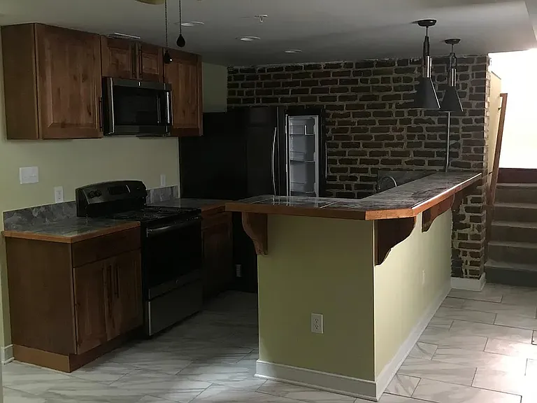 1012 Park Ave #2 — Photo 7