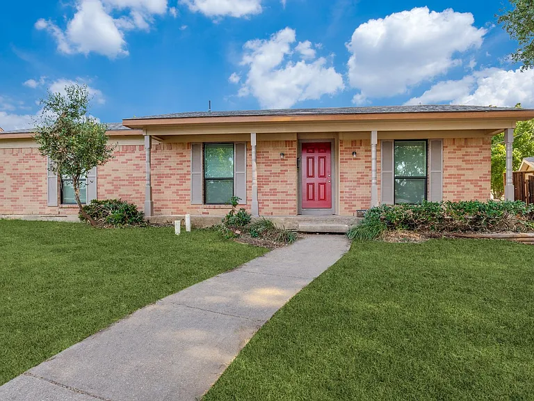 3102 Chime Ct — Photo 1