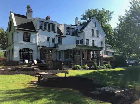 1136 Columbia Ave, Lancaster, PA 17603