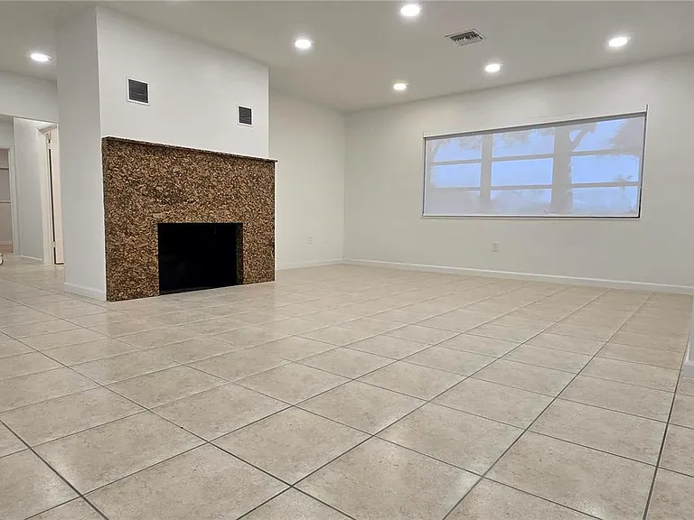 6500 SW 82nd Ave — Photo 13
