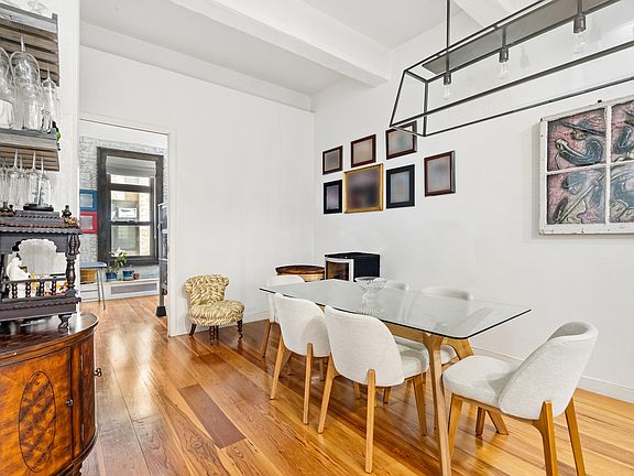 4th image of 529 W 42nd St APT 3B