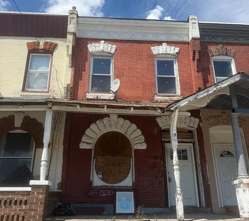 1st image of 4047 Poplar St